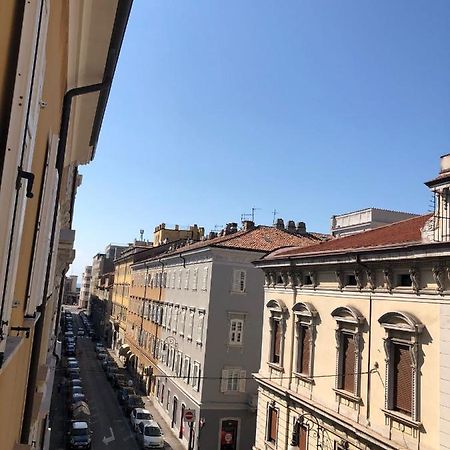 Apartamento Le Maldobrie Trieste Exterior foto